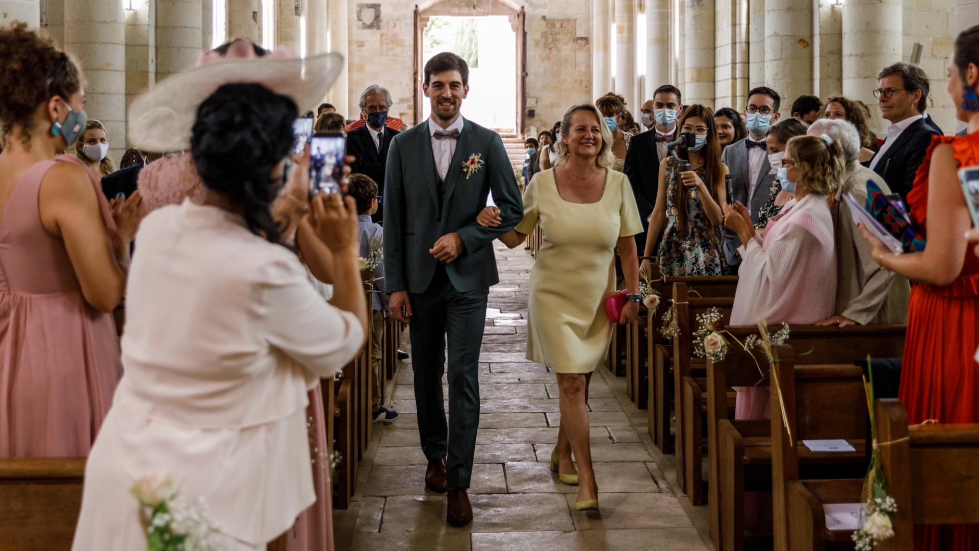 Arrivée du marié dans l'église de Cunault